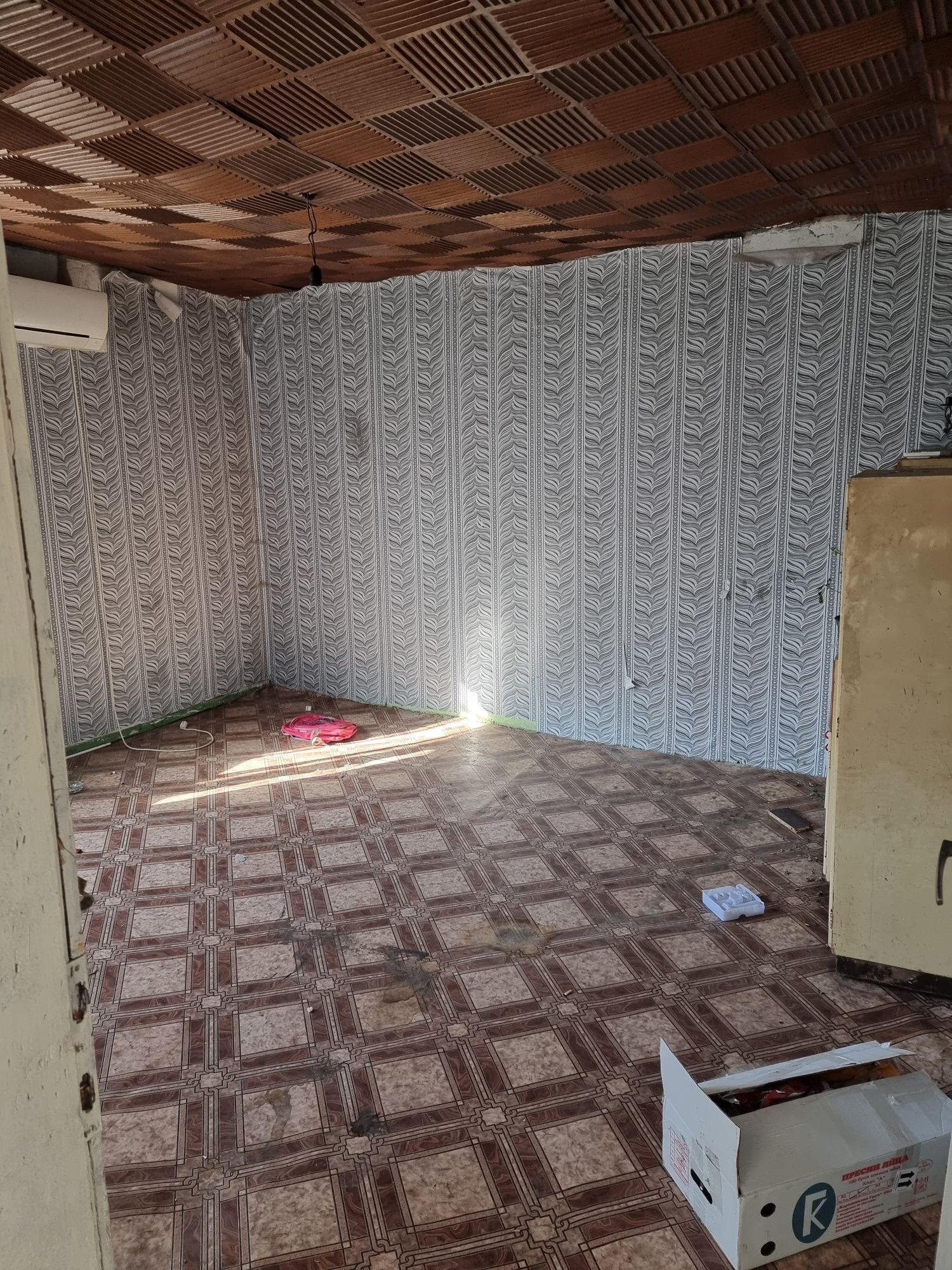 Продавам Къща+Кафе,Аперитив в груп строеж Карнобат