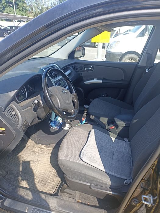 Vând KIA sportage 4*4/