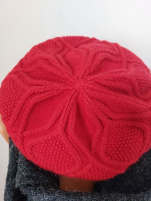 Caciula tip bereta, dublata, 30% casmir