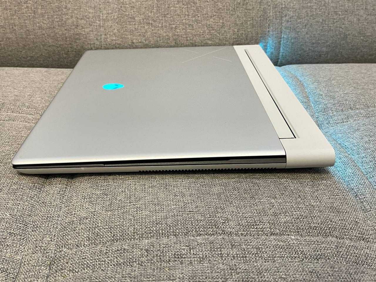 Dell Alienware X16 /I7 13700H /  16Gb / 1TB / RTX4070 - 2K *240GHz