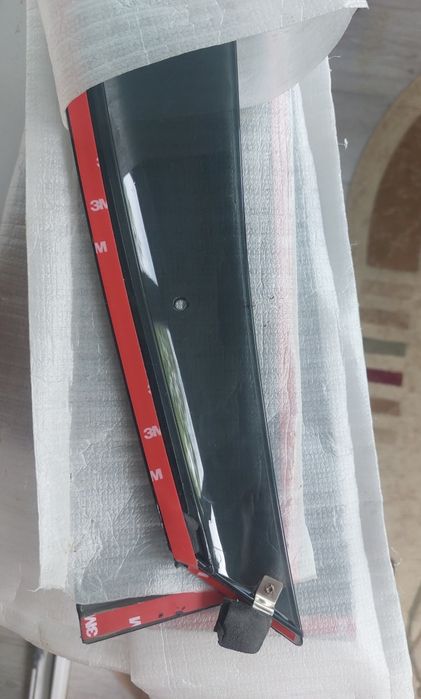 Продам новые ветровики