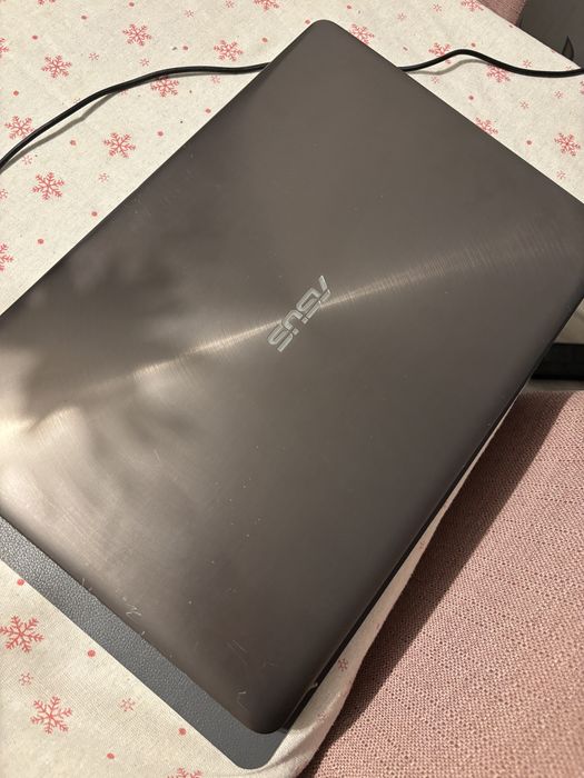 Лаптоп Asus N752V i7. 17 инча