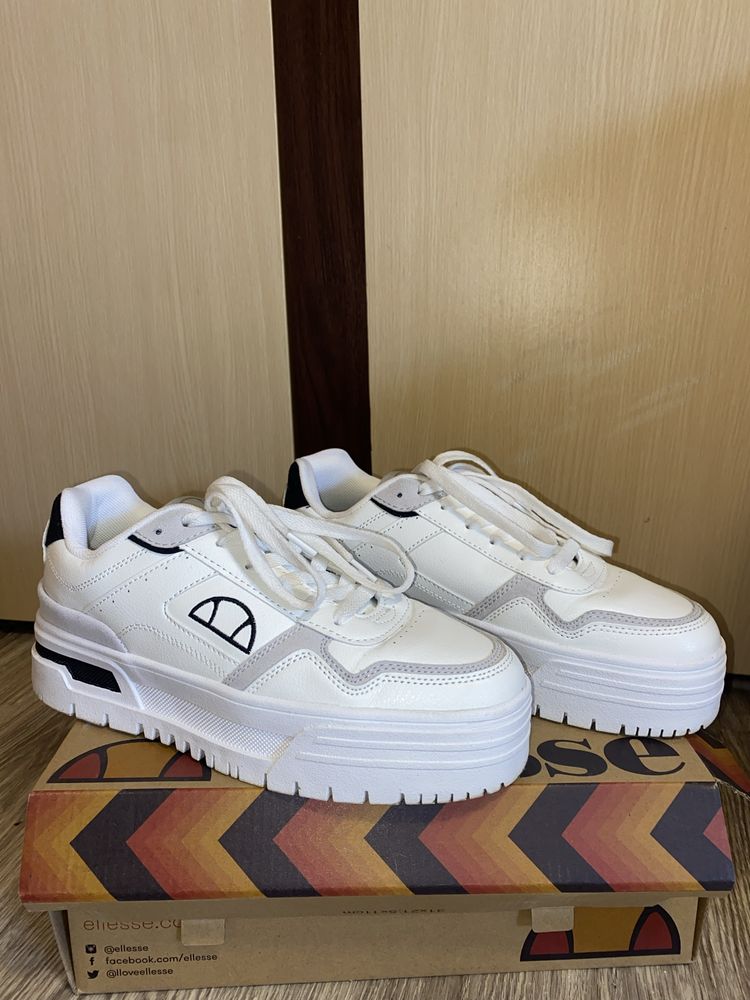 Ellesse маратонки