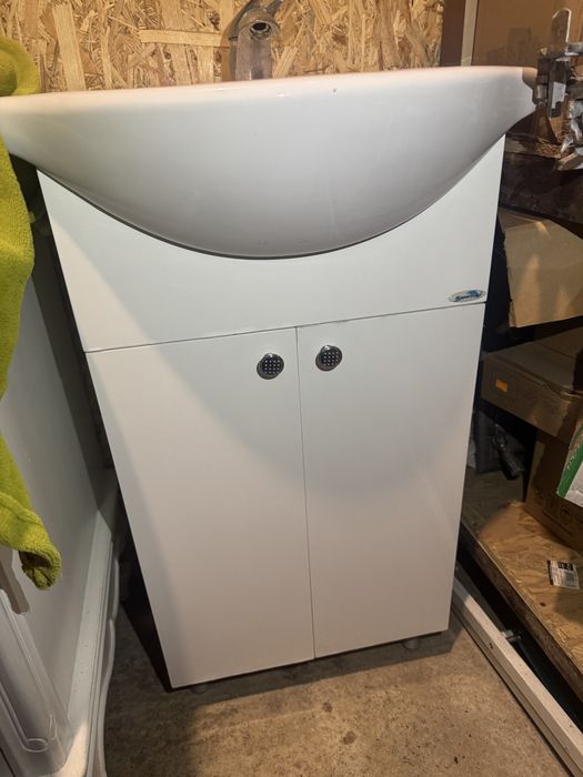 Dulap de baie cu chiuvetă