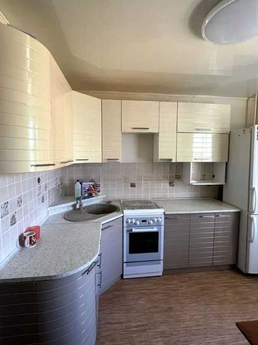 Продажа 2-комнатной квартиры в мкрн Западный на 3 этаже