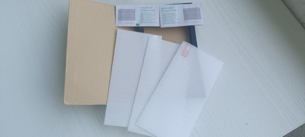 Кейс и стъклен протектор за Poco m4 pro 5g