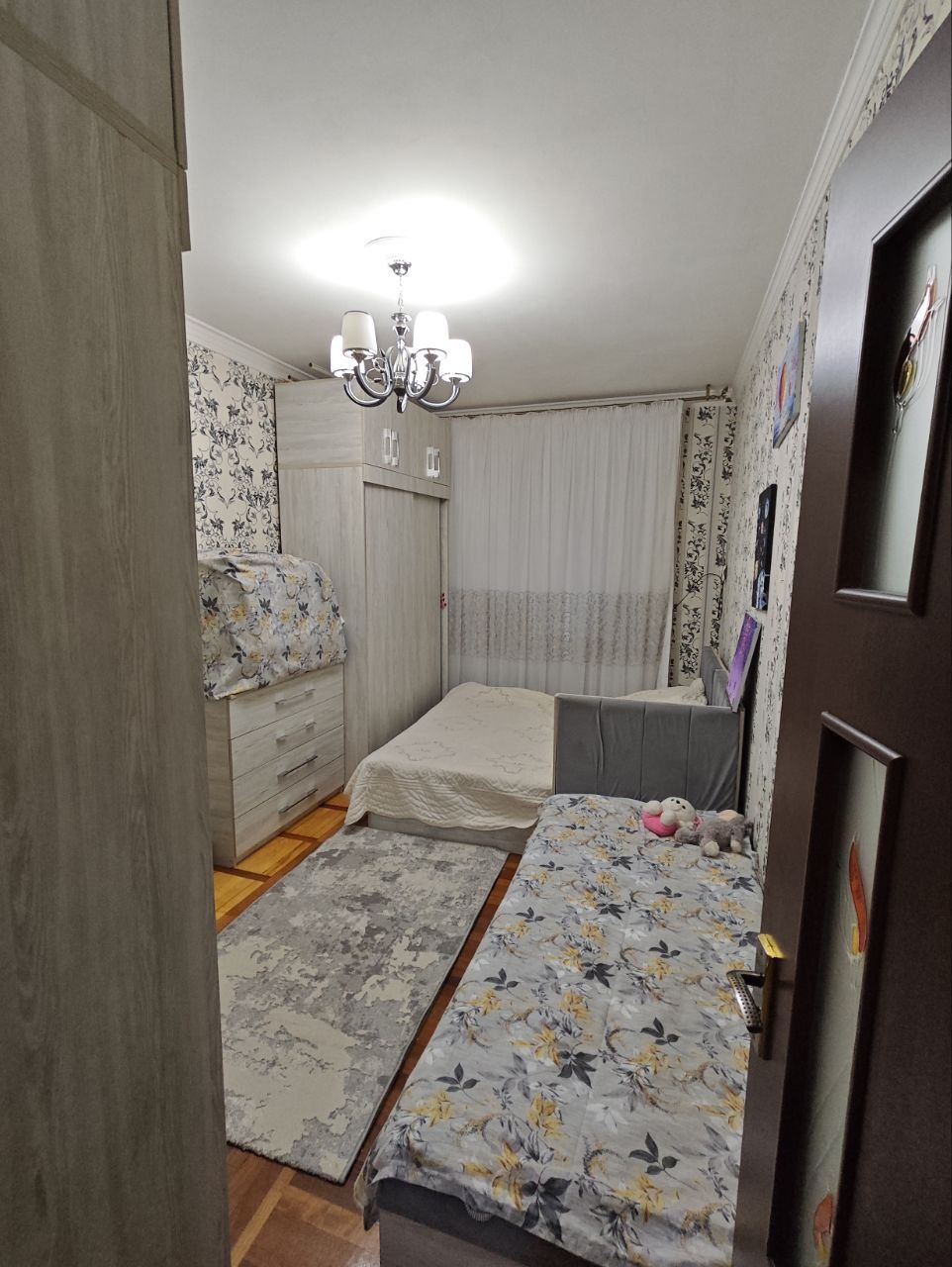 Продаётся 2х комнатные квартира в центре города