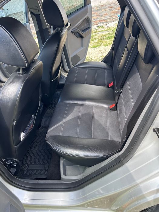 Ford focus 2009 . 2L . 136cp