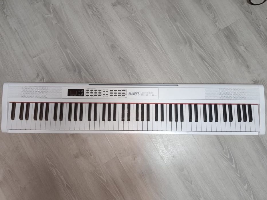 Цифрове пианино 88 клавиш