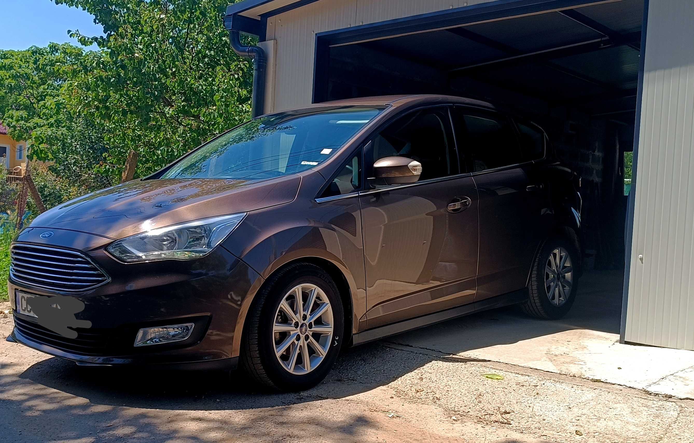 Ford c-max titanium