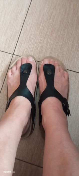 Slapi dama esmara