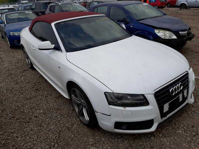 Само на части Audi A5 Кабрио Кабриолет 3.0 TDI 239кс