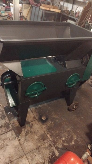 Zdrobitor struguri cu pompa