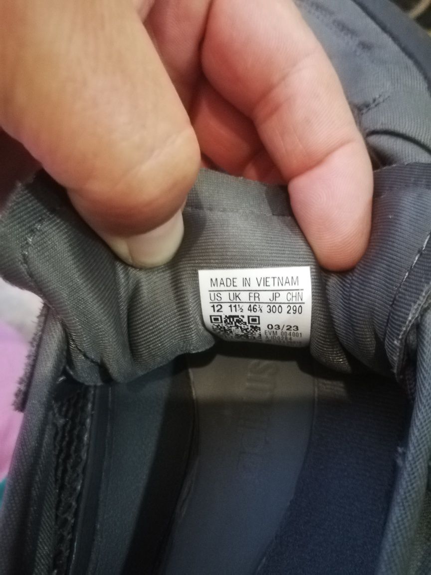 Adidas маратонки