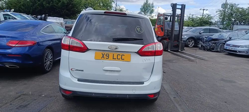 Dezmembrari / Dezmembrez Ford C-MAX 1.6 DV6 cutie viteze manuală 6 trepte cod culoare Frozen White