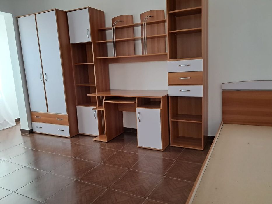 Vand apartament 3 camere