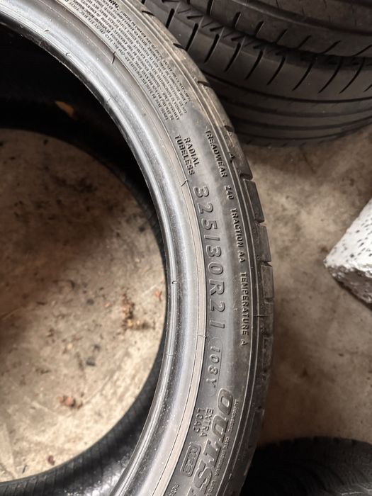 Anvelopa 325 30 21 dunlop runflat