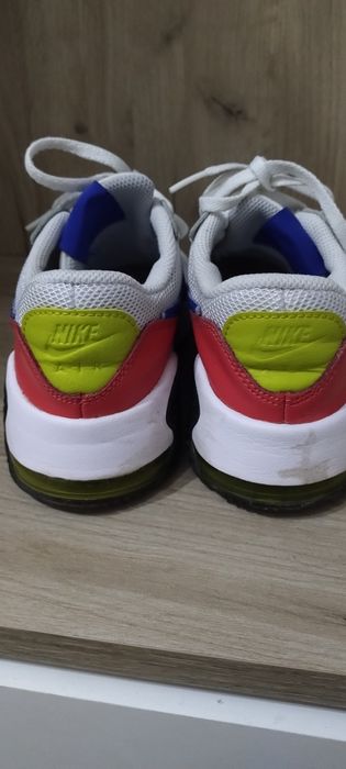 Nike air excee маратонки