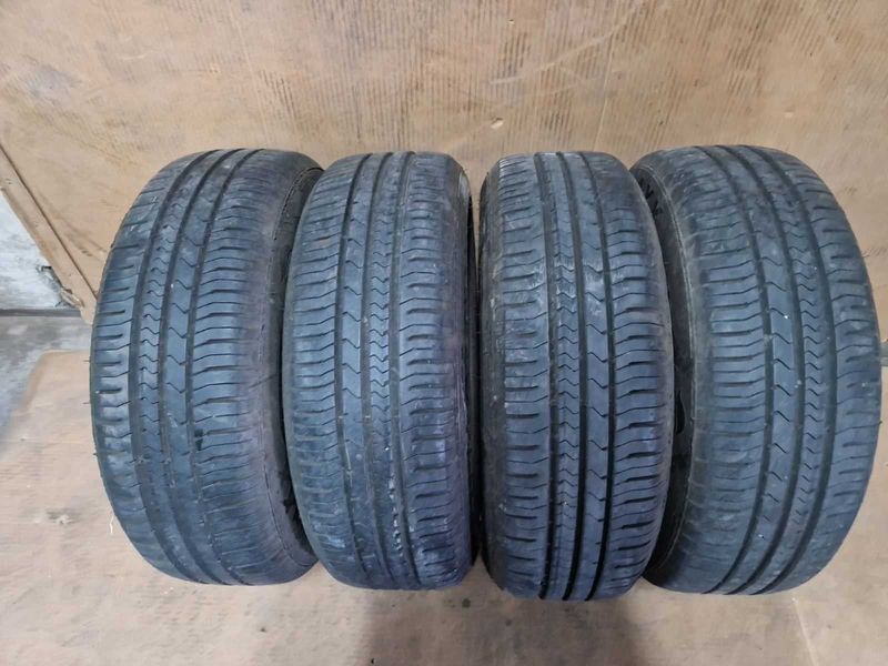 4 Starmaxx R15 185/65/ Pneuri de vară DOT2922
