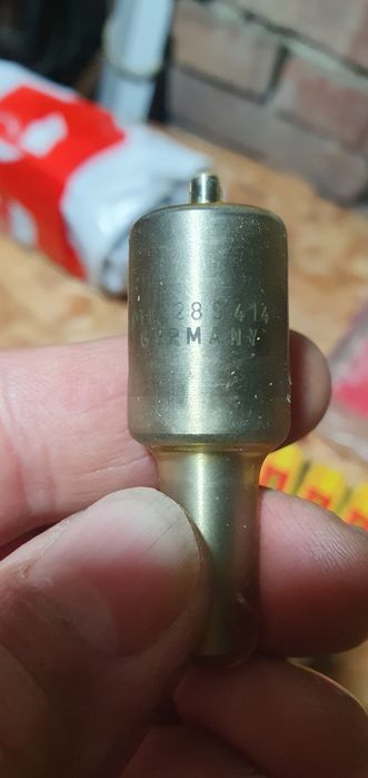 Разпръсквачи за камиони Мерцедес и ФиатBOSCH DELA  28 S 414