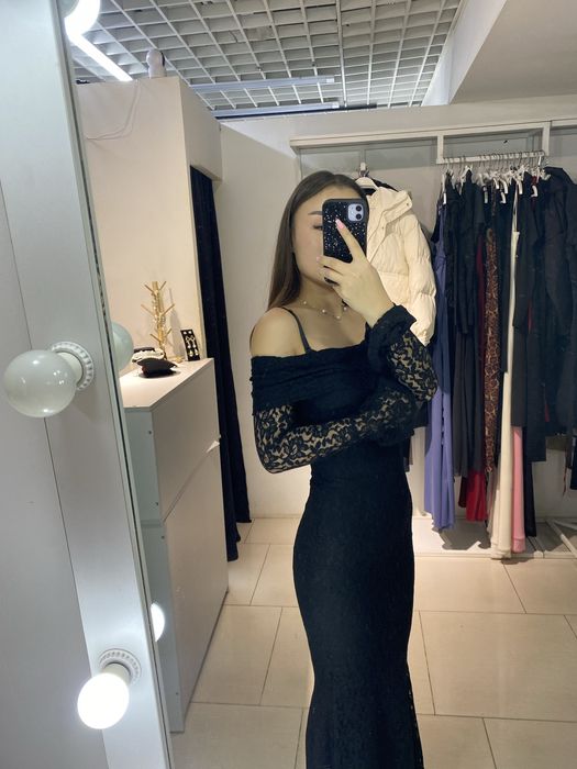 Почти новое платье