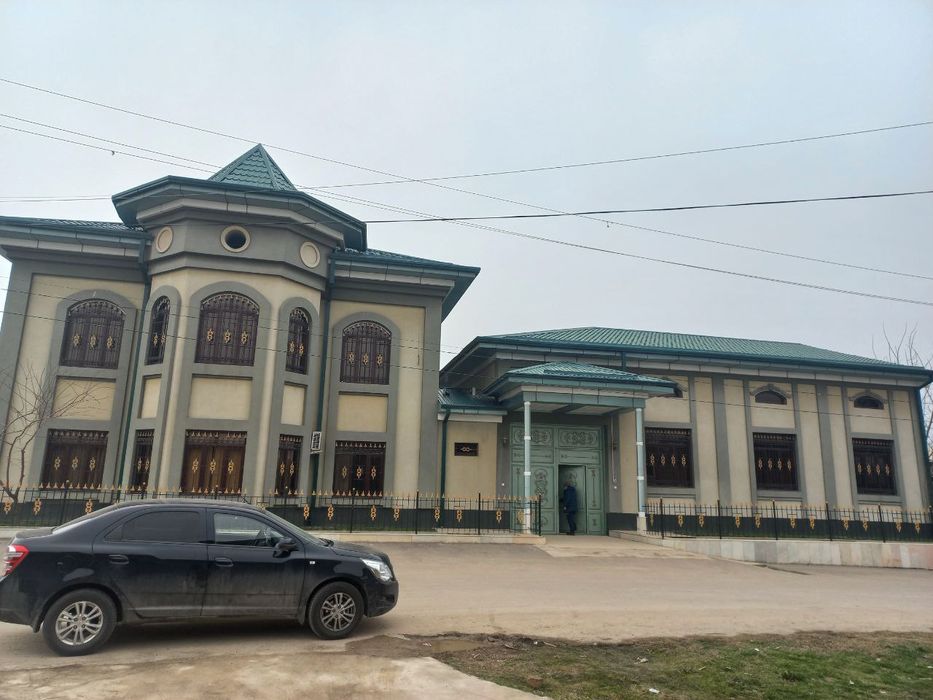 xovli sotiladi 10 sotix