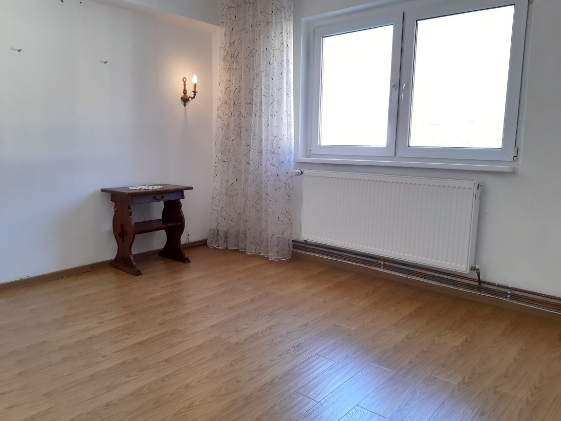 Apartament Decomandat 57.04m 2 Camere Str Republicii Bl. 60 Petrila