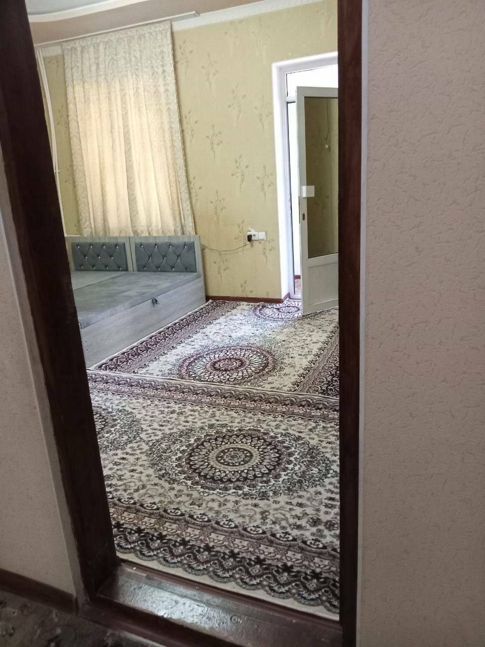 Горгазда 1-этажда жойлашган 2 хонали квартира ижарага берилади