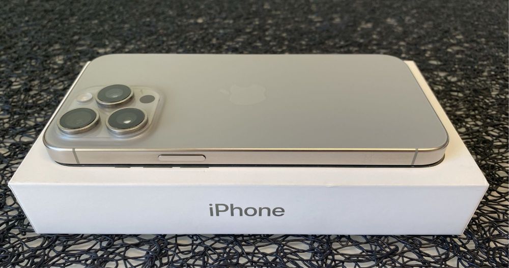 iPhone 15 Pro Max Natural Titanium 256GB 85% baterie