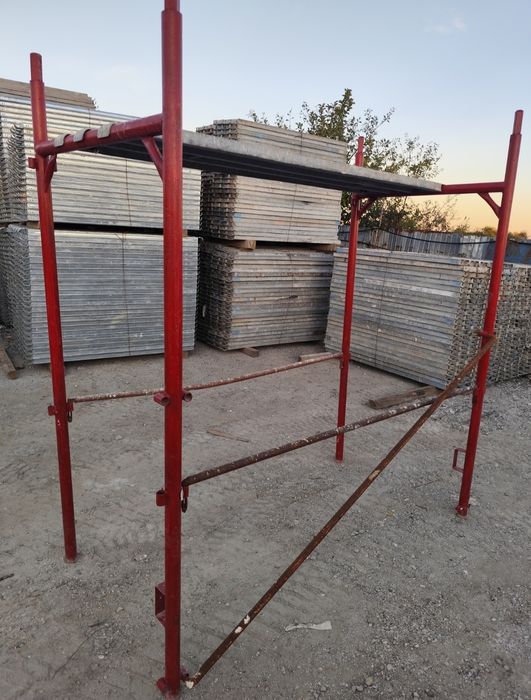 Vând schela la modul