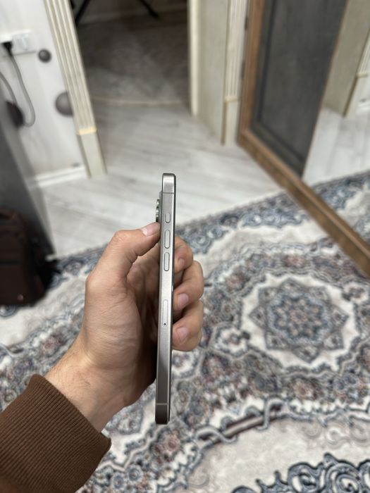 iPhone 15 pro max natural titanium