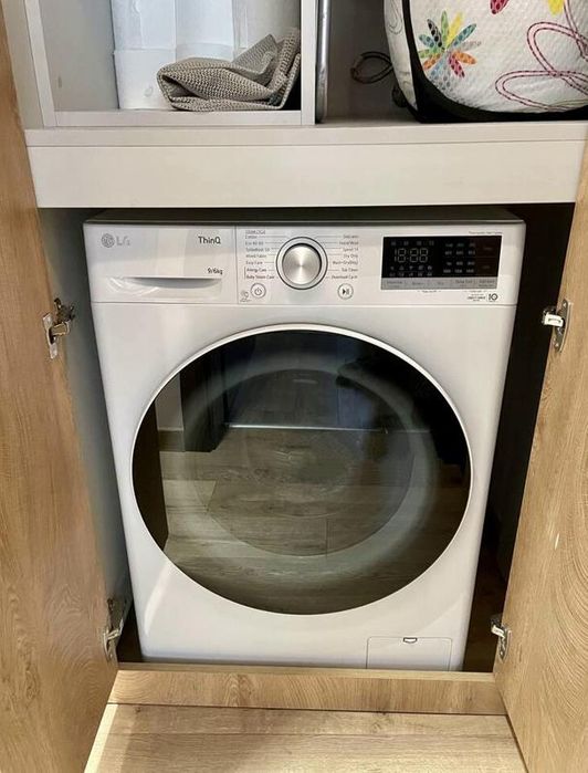 Дава се под наем Тристаен апартамент в Пловдив, Център - 75 кв.м за 600 € - Снимка #8