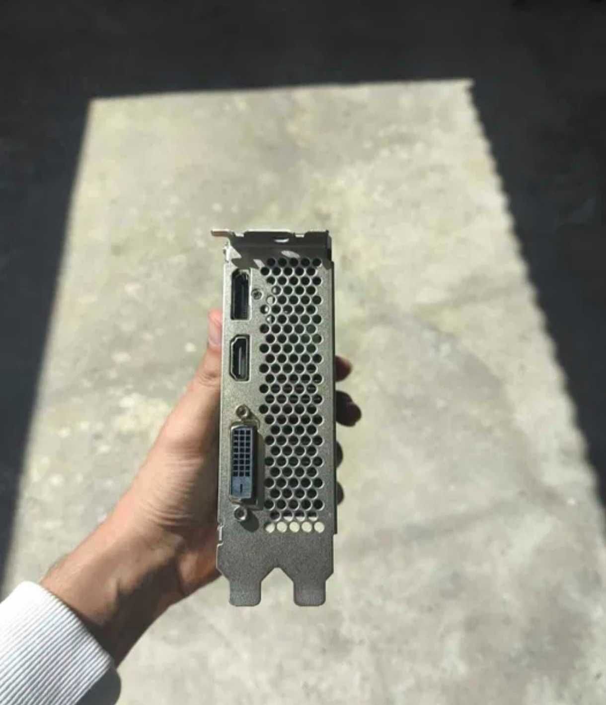 Nvidia GeForce GTX 1660 super 6gb