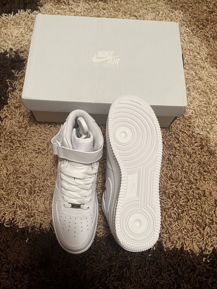 Airforce1 Triple White Mid 41