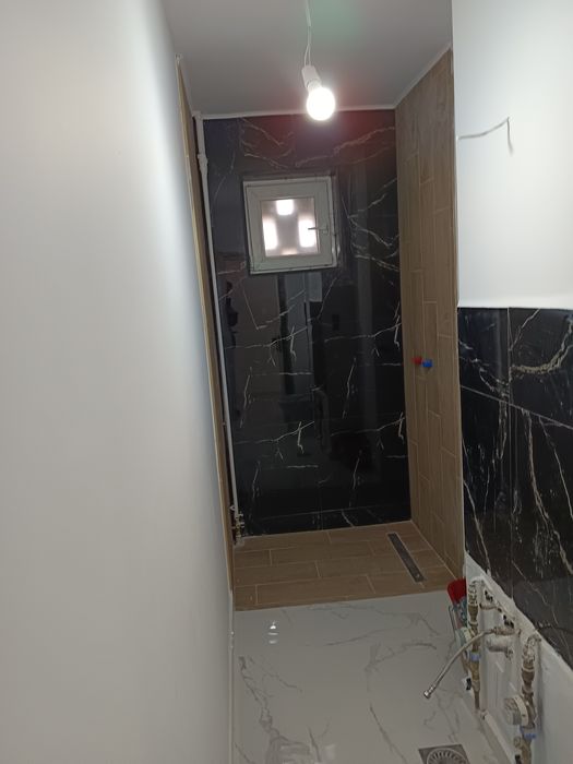 Execut lucrări de construcții și finisaje interioare – Renovări comple