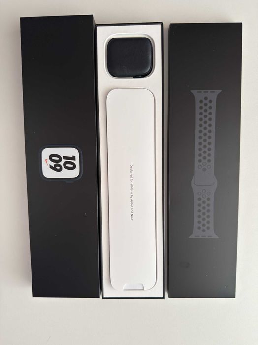 Apple Watch 7, 45mm, GPS, Nike edition, black