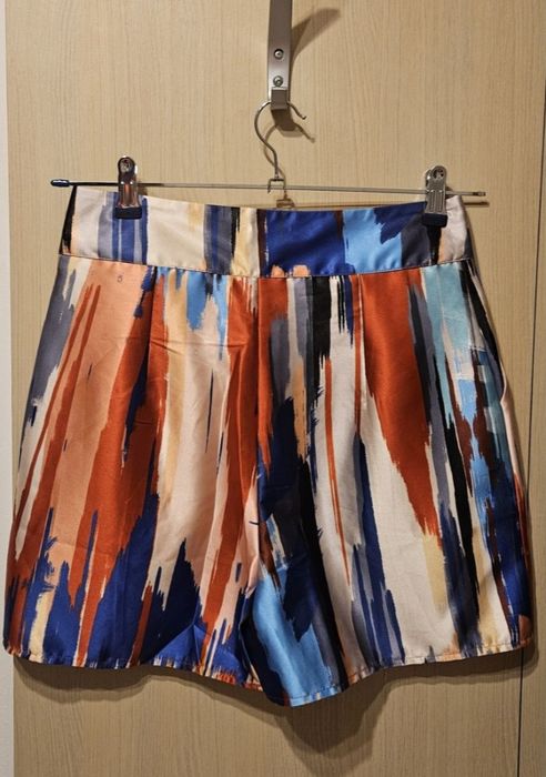 Pantaloni scurti satin pt dama