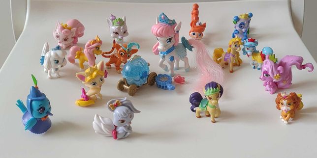 Lot 16 figurine Palace Pets animalele printeselor (ponei) Disney