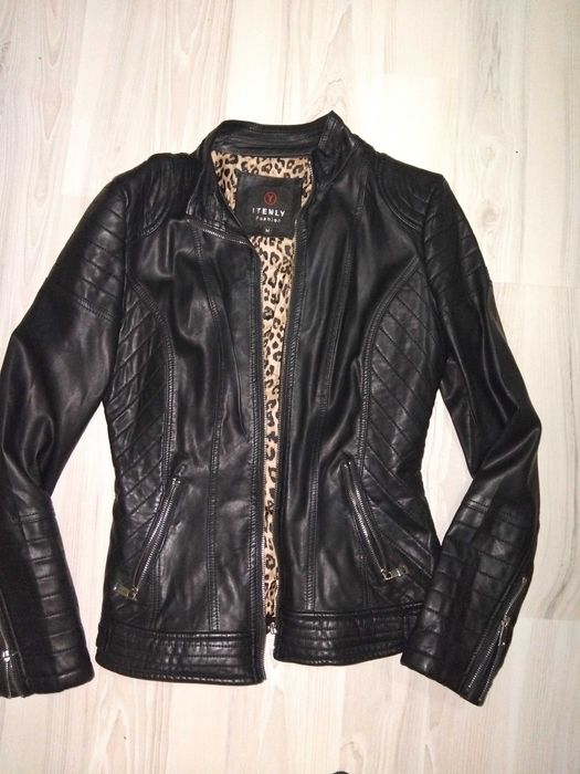 Дамско кожено яке