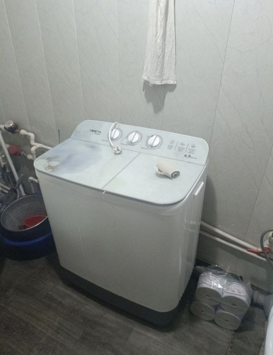 Hokimiyat yaqinida 2 xonali kvartira ijaraga beriladi.