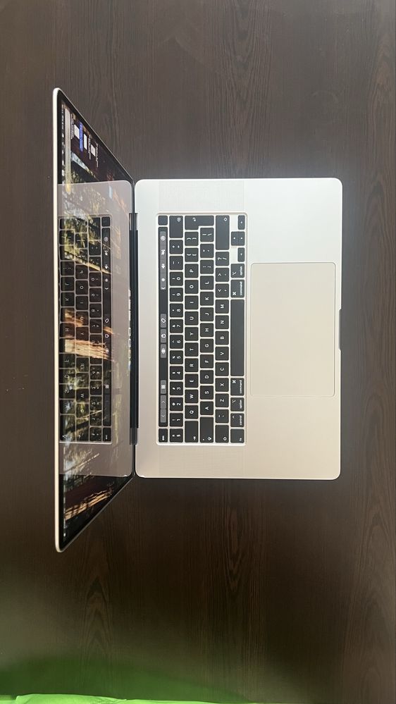MacBook Pro 16 2019