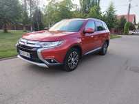 Mitsubishi Outlander 2.2 DiD cu 150 cp,4x4,an 2016 euro 6,cu 7 locuri