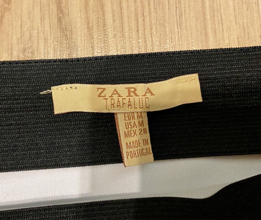 Zara поли размер М