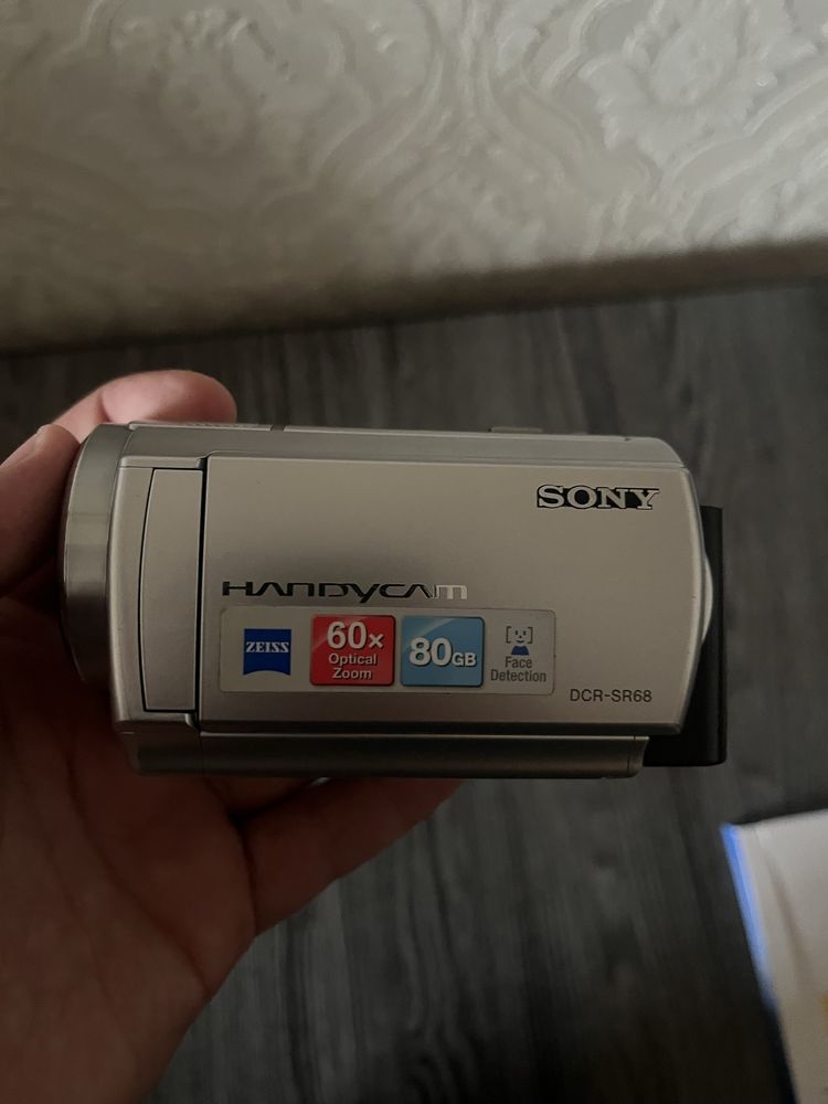 Продаю или обменяю легендарный фотоаппарат Sony