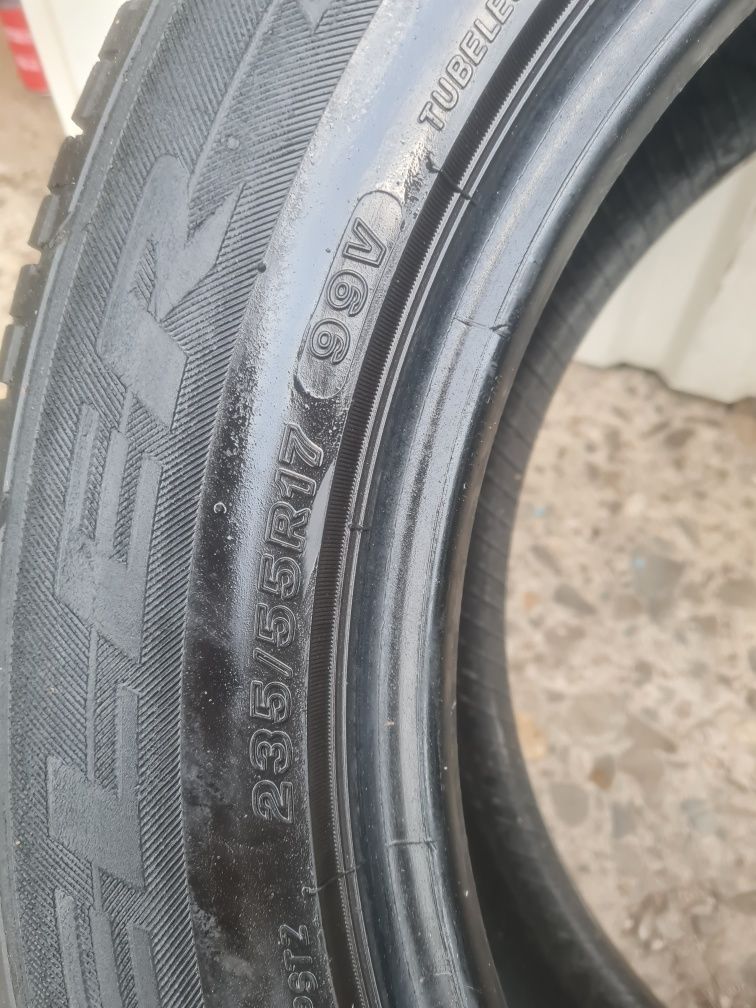 2 buc Anvelope de vara *235/55R17*BRIGESTONE*LICHIDARE STOC*50 Lei buc