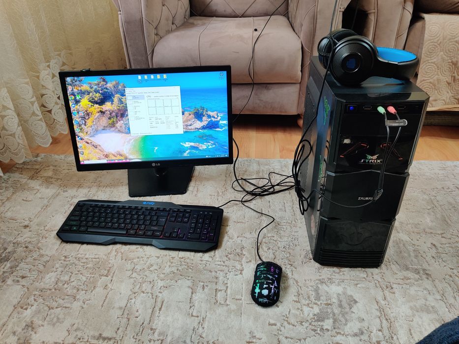 PC Gaming I7 4790K, Radeon RX580 8GB, 20GB RAM Monitor Tastatura mouse