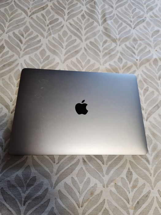 MacBook air 13 /2019/