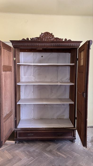 Dulap vintage, dublu, cu rafturi