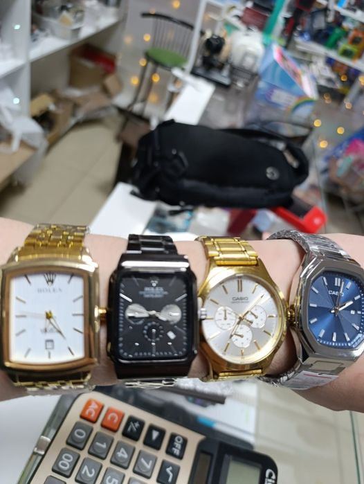 Часы премиум качества кварцевые