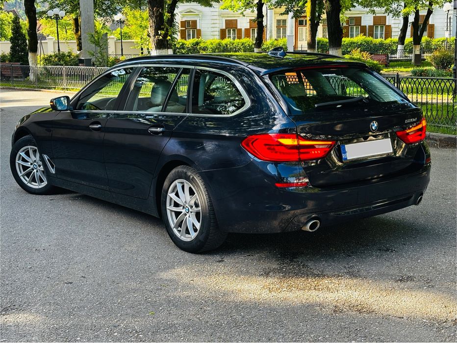 2018 BMW 520d Edition Luxury Line / Variante